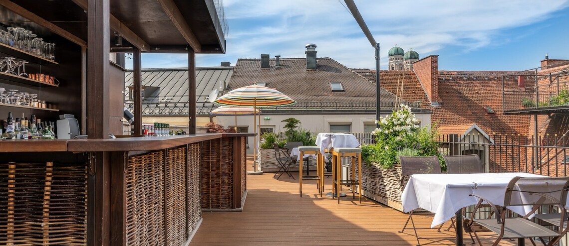 The LOUIS Roof Terrace, Bar, Restaurant und Eventlocation mit Weitblick in München 