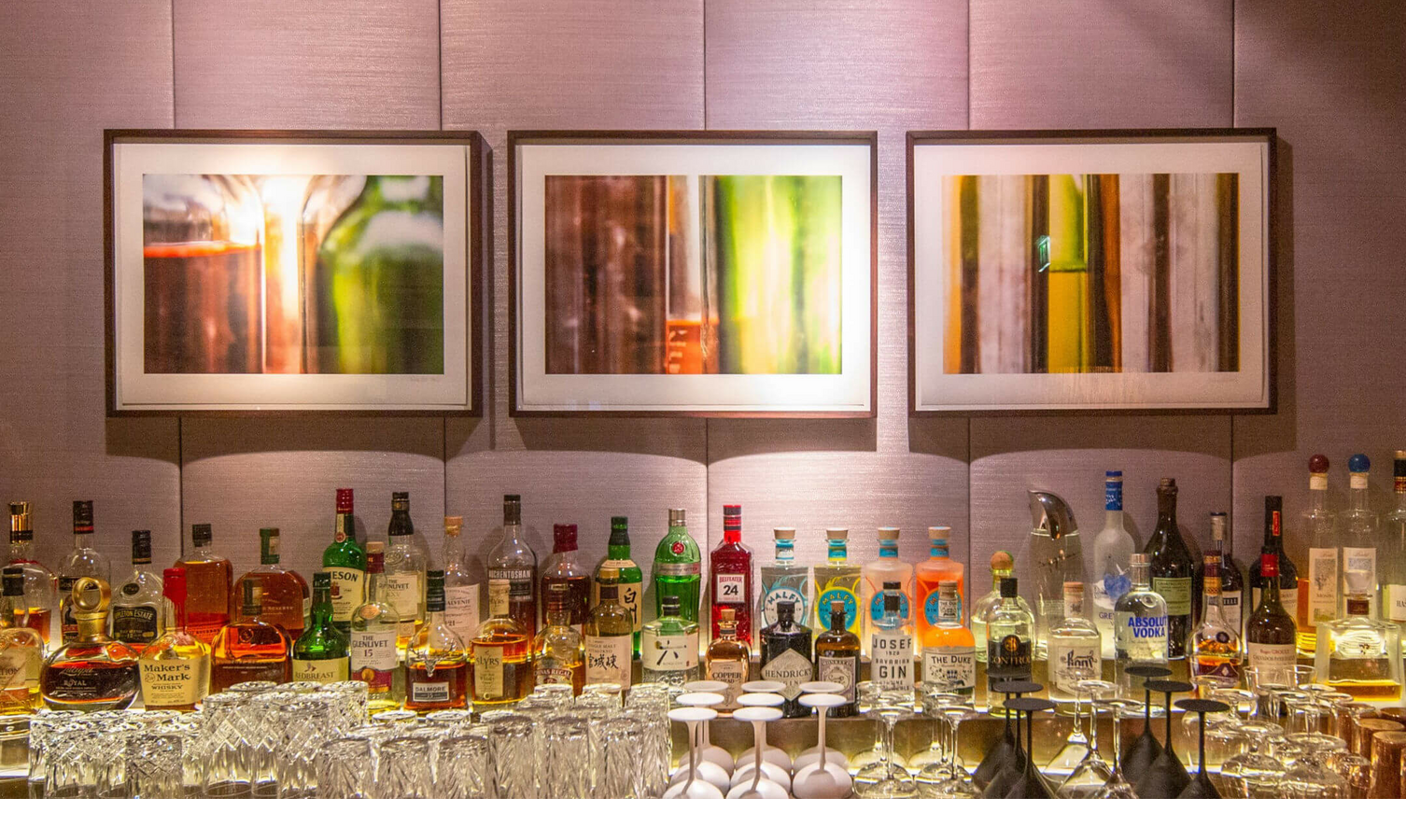 Glasses and bottles from the Sparking Bar at The LOUIS Hotel Munich