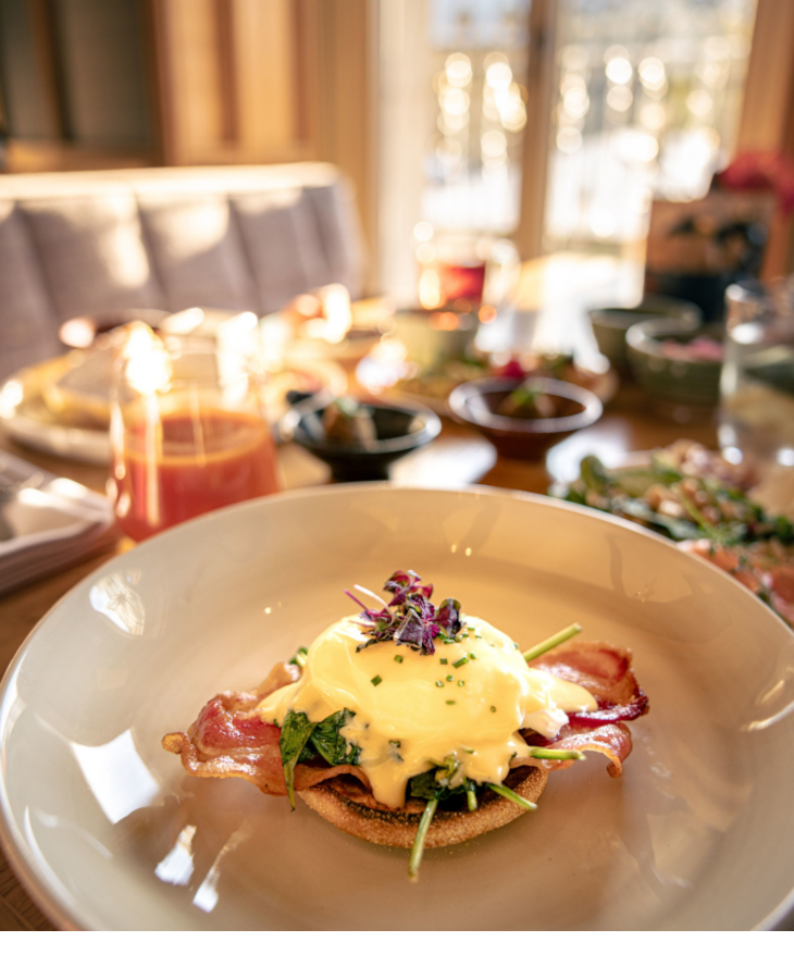 Eggs Benedict at the LOUIS Hotel München Brunch Eggs Benedict at the LOUIS Hotel München Brunch
