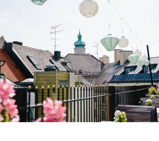 The Roof Terrace – with great views | LOUIS Hotel München