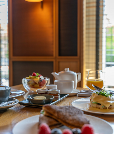 breakfast at the Viktualienmarkt in LOUIS Hotel Munich